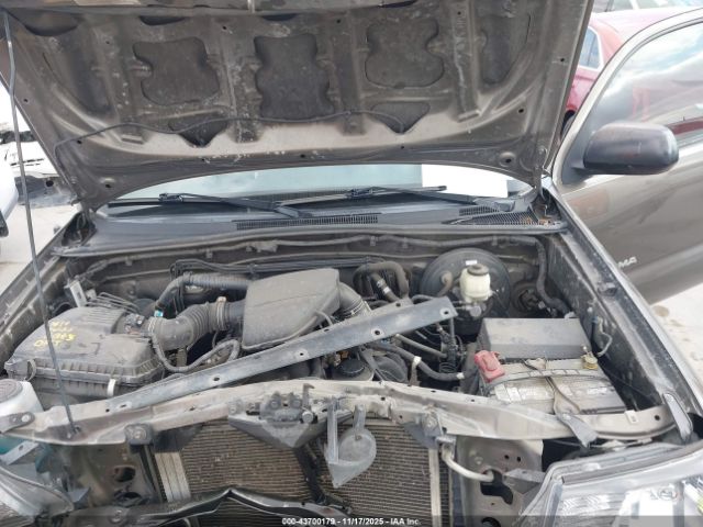 Toyota Tacoma Prerunner Image 13