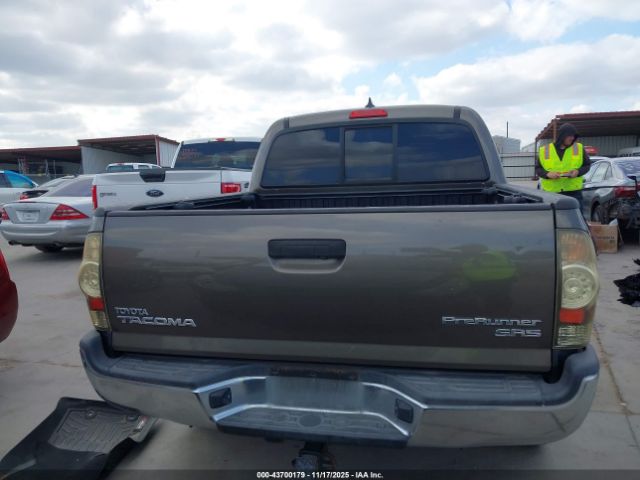 Toyota Tacoma Prerunner Image 17