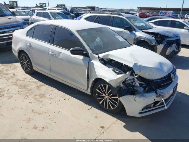  Salvage Volkswagen Jetta