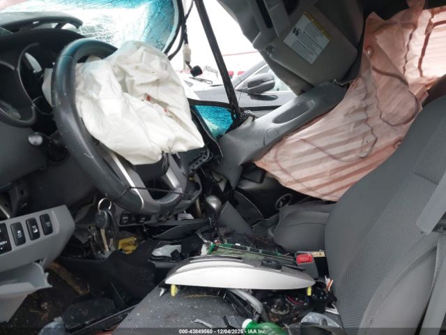 Toyota Tacoma Base V6 Image 7