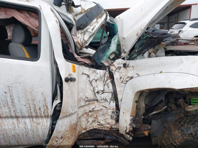 Toyota Tacoma Base V6 Image 6