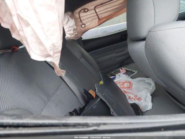 Toyota Tacoma Base V6 Image 2