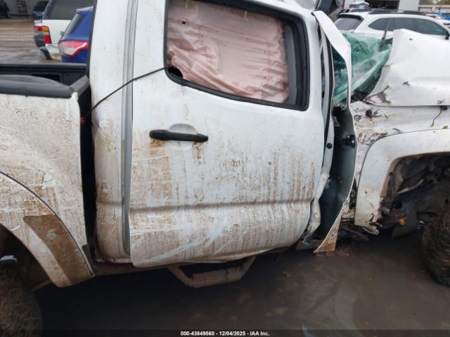 Toyota Tacoma Base V6 Image 16