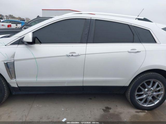 Cadillac SRX Premium Collection Image 6