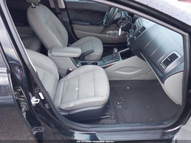 Kia Forte Lx Image 7