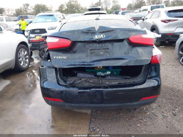 Kia Forte Lx Image 8