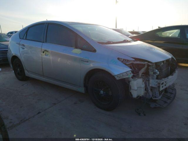 Salvage Toyota Prius
