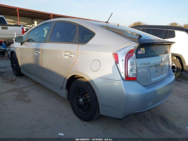 Toyota Prius Two Image 3