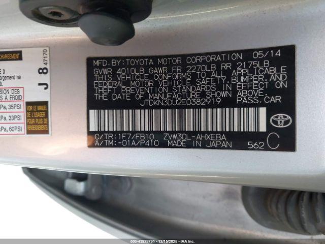 Toyota Prius Two Image 7