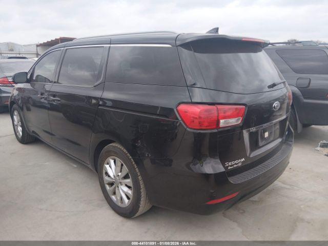 Kia Sedona Ex Image 14