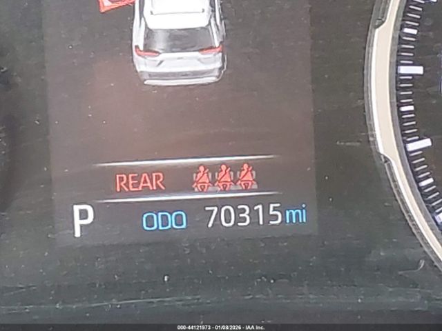 Toyota RAV4 Xle Premium Image 12