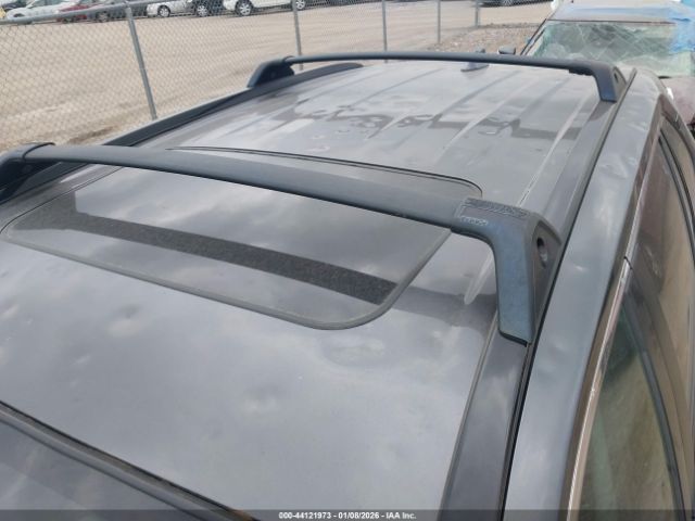 Toyota RAV4 Xle Premium Image 10