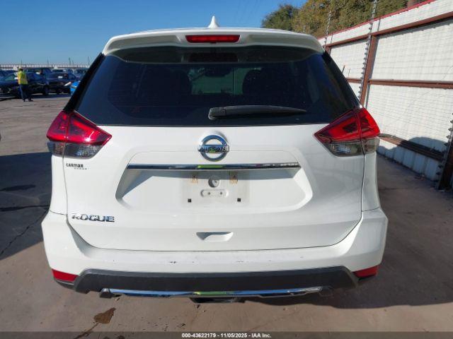 Nissan Rogue S Image 8