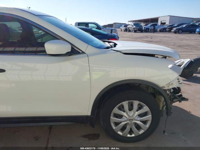 Nissan Rogue S Image 16