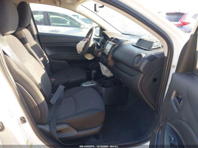 Mitsubishi Mirage Es Image 3