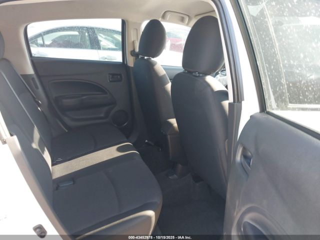 Mitsubishi Mirage Es Image 2