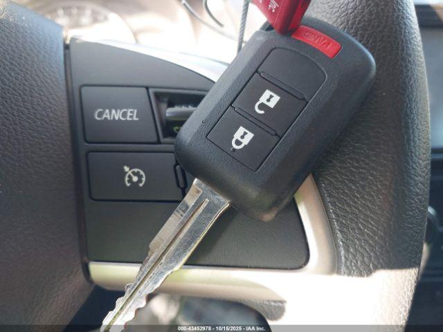 Mitsubishi Mirage Es Image 14