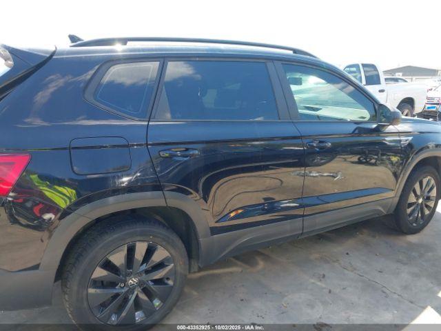 Volkswagen Taos 1.5t S Image 5