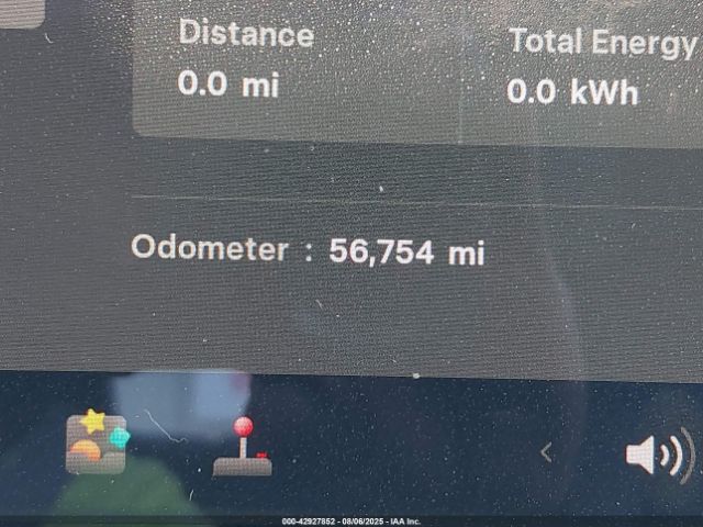 Tesla Model 3 Image 5