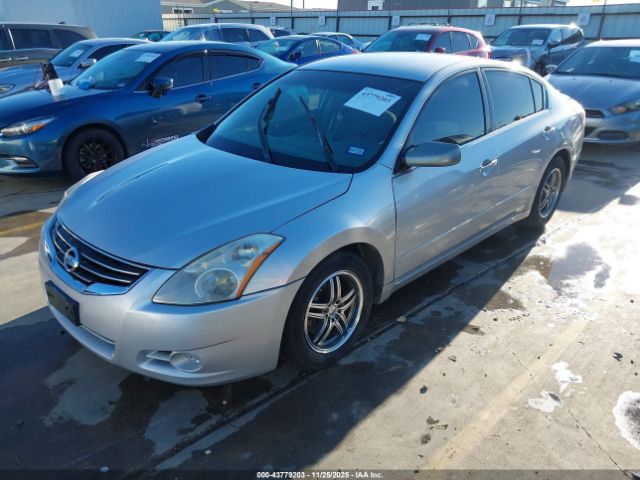 Nissan Altima 2.5 Image 20