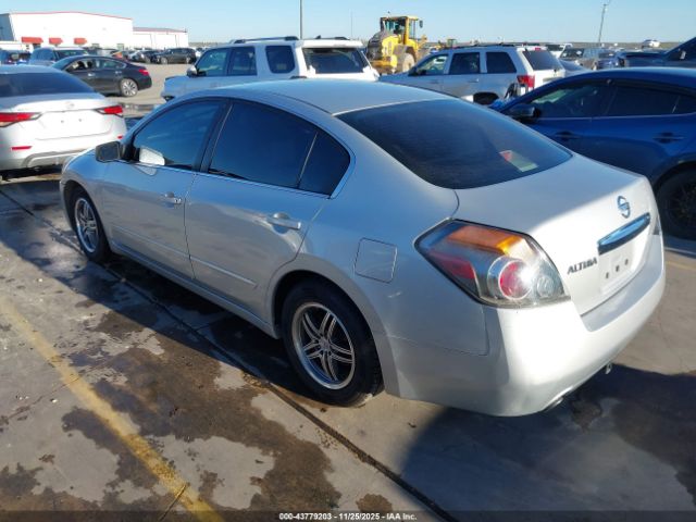 Nissan Altima 2.5 Image 6