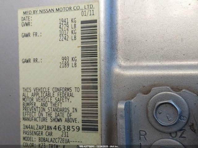 Nissan Altima 2.5 Image 9