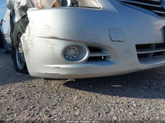 Nissan Altima 2.5 Image 4