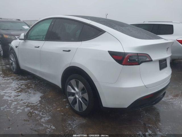 Tesla Model Y Long Range Dual Motor All-wheel Drive Image 19