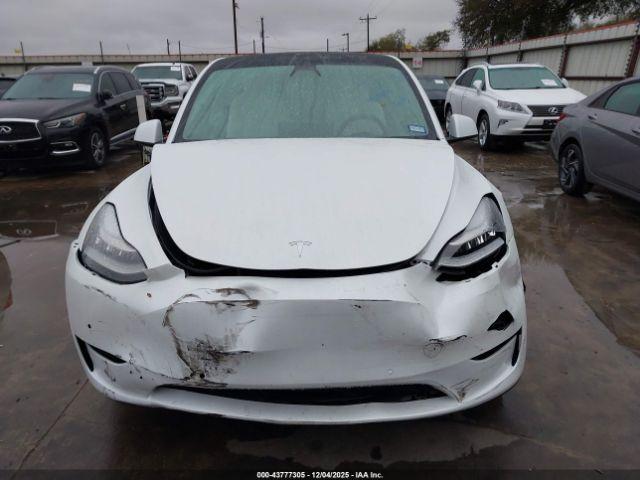 Tesla Model Y Long Range Dual Motor All-wheel Drive Image 6