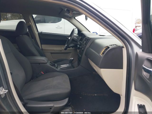 Chrysler 300 Image 4