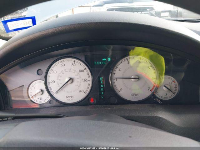 Chrysler 300 Image 3