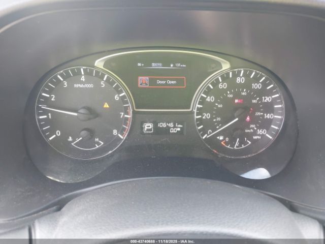 Nissan Pathfinder S Image 20