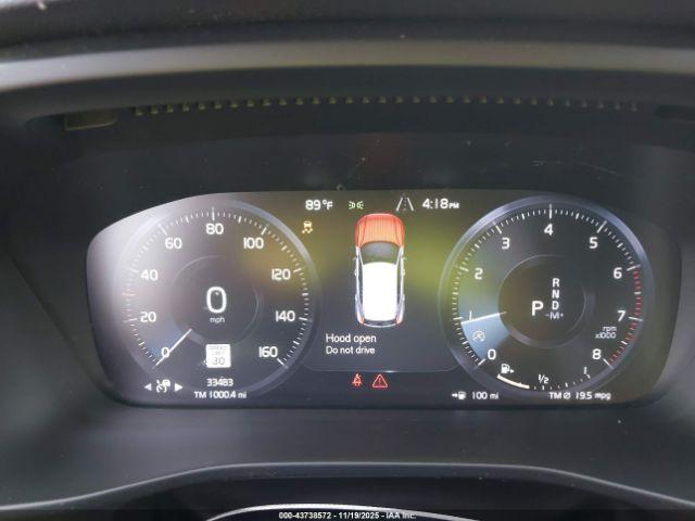 Volvo XC40 T5 Momentum Image 3