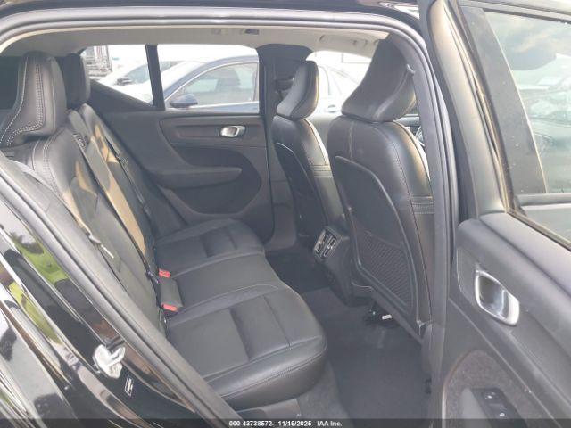 Volvo XC40 T5 Momentum Image 9