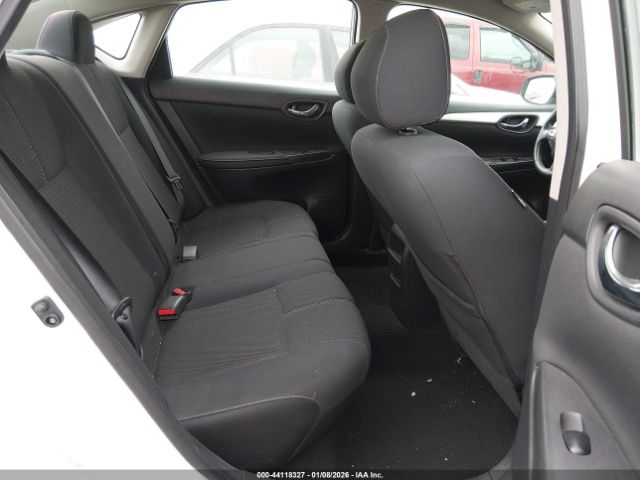 Nissan Sentra S Image 4