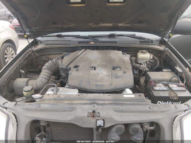 Toyota 4Runner Sr5 V6 Image 11