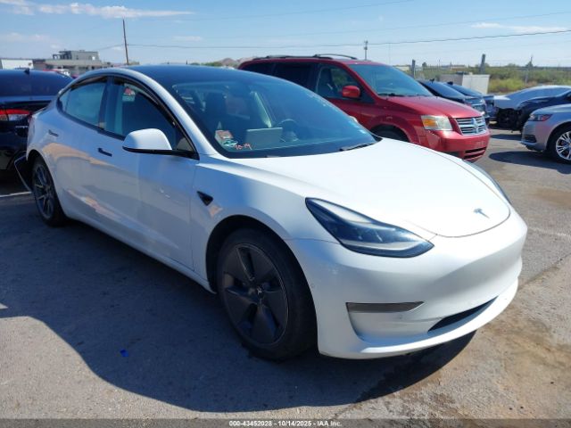Tesla Model 3 Standard Range Plus Rear-wheel Drive Image 1