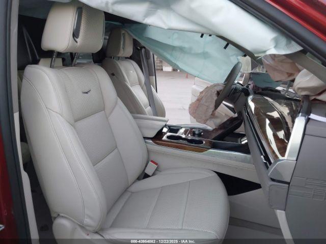 Cadillac Escalade Premium Luxury Platinum Image 18