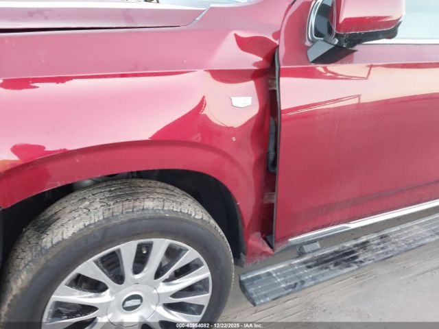 Cadillac Escalade Premium Luxury Platinum Image 16