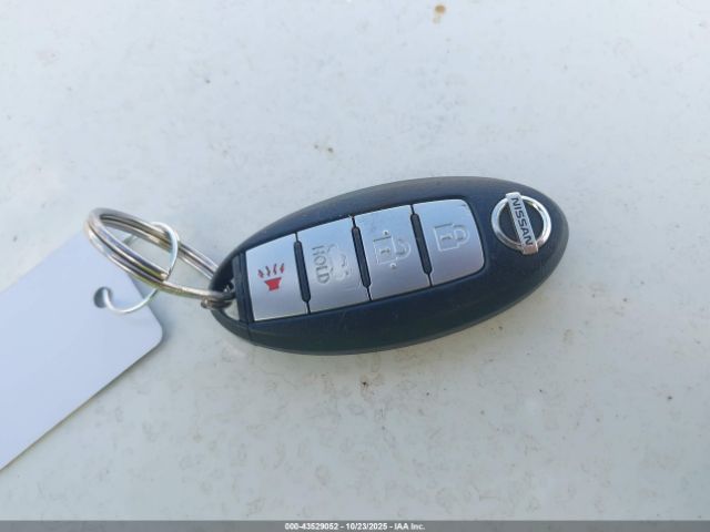 Nissan Altima Image 9