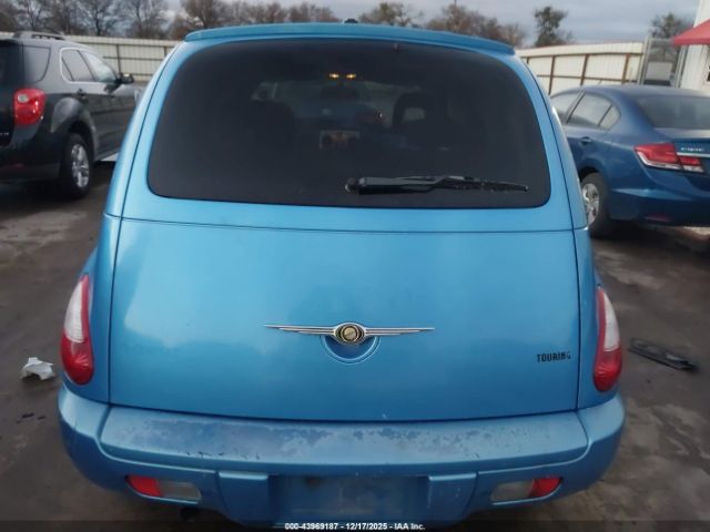Chrysler PT Cruiser Touring Image 3