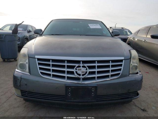 Cadillac DTS Luxury Ii Image 13