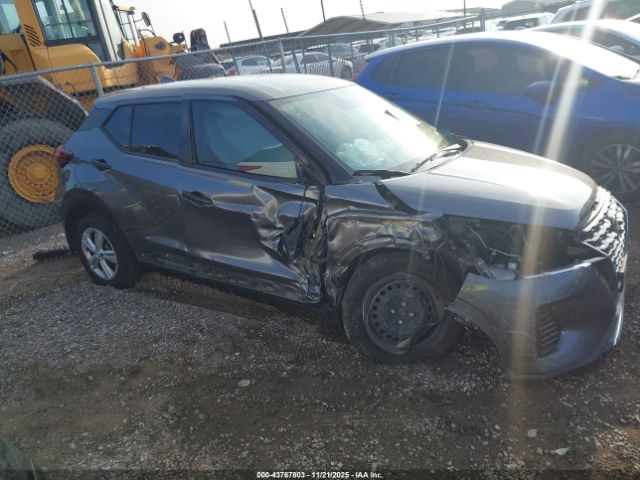 Nissan Kicks S Xtronic Cvt Image 2