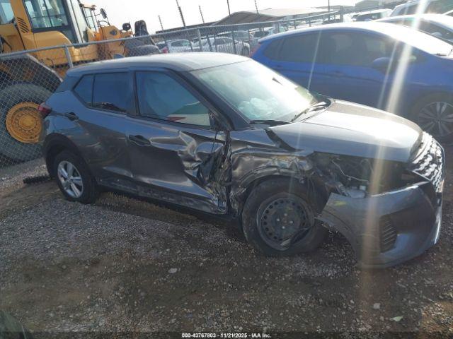 Nissan Kicks S Xtronic Cvt Image 2