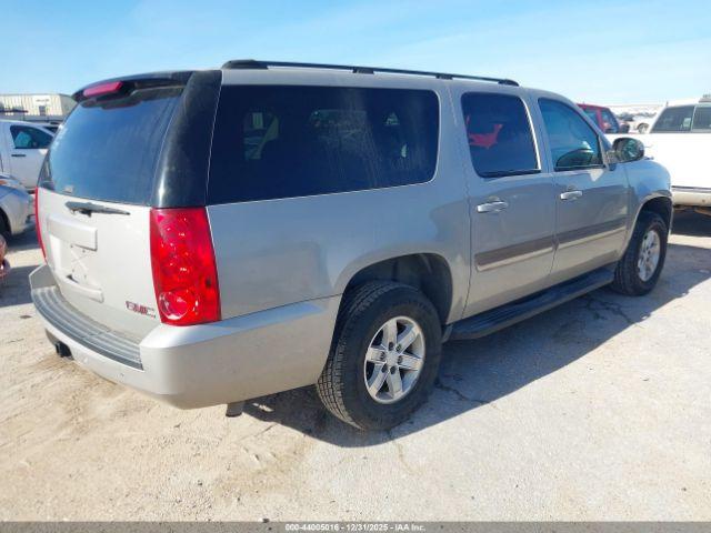 GMC Yukon Sle Image 11
