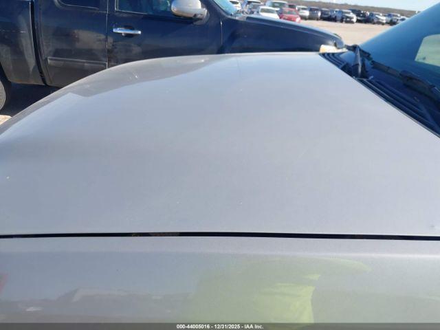 GMC Yukon Sle Image 3