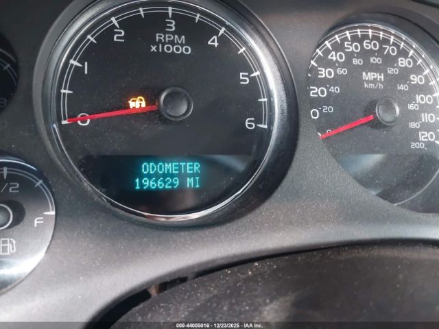 GMC Yukon Sle Image 2