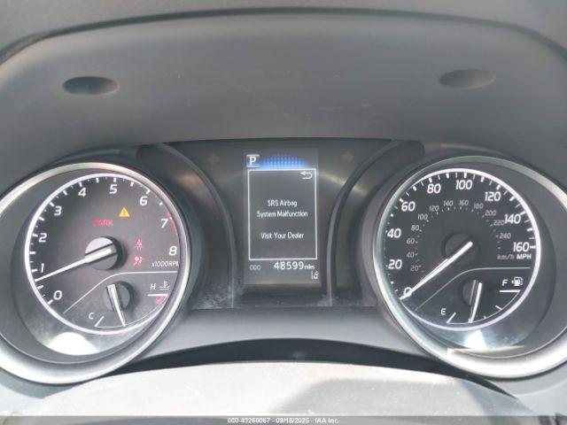 Toyota Camry Se Image 10