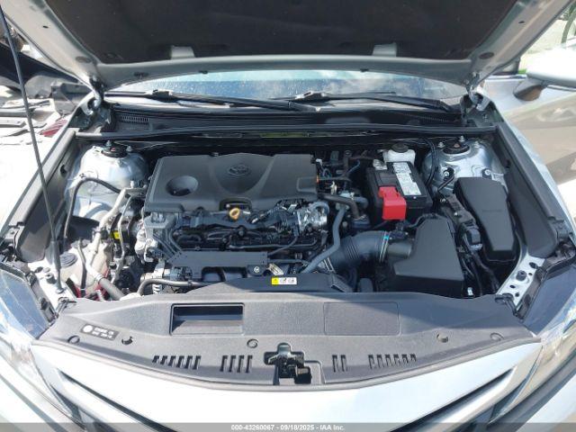 Toyota Camry Se Image 17
