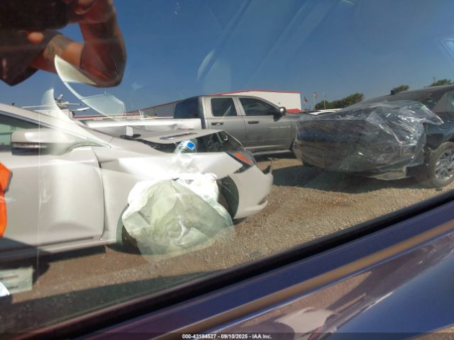 Tesla Model 3 Image 7